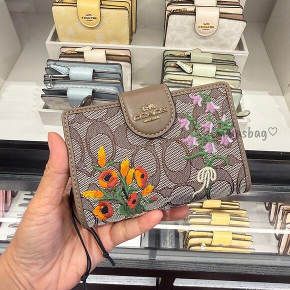 Coach Handbags - Coach Medium Corner Zip Wallet Signature Jacquard With Floral Embroidery CEC32